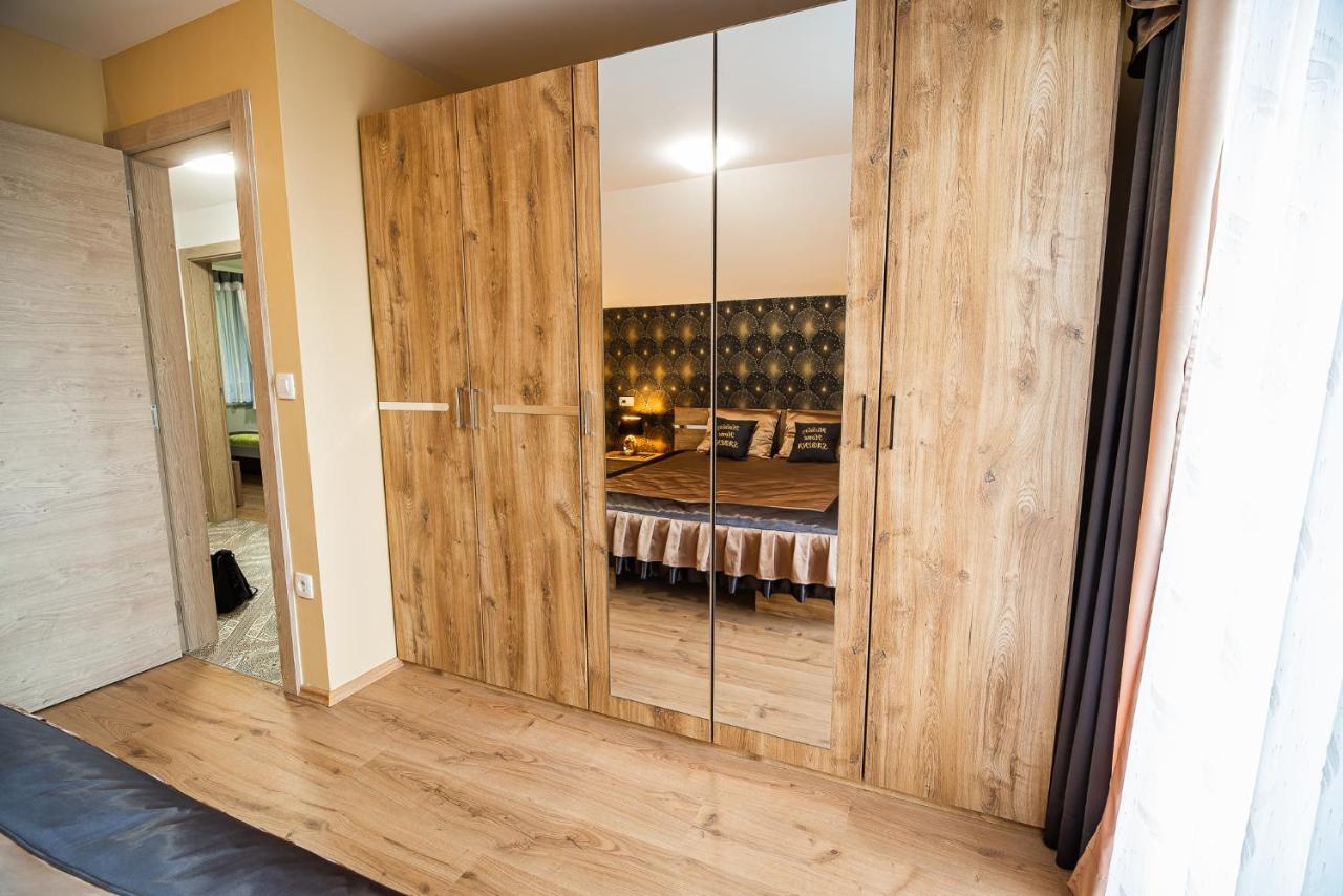Holiday Home With Hot Tub And Sauna Sabina Rovte Exterior foto