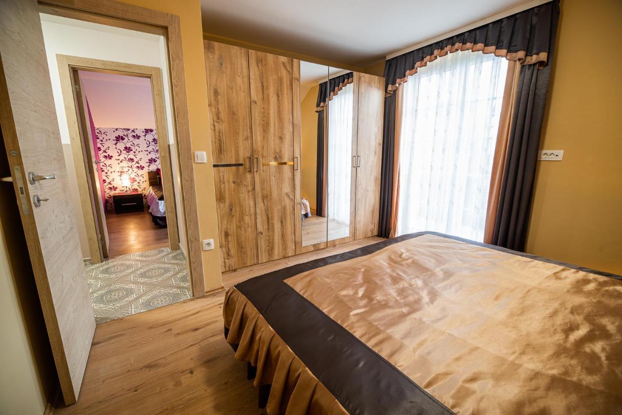 Holiday Home With Hot Tub And Sauna Sabina Rovte Exterior foto